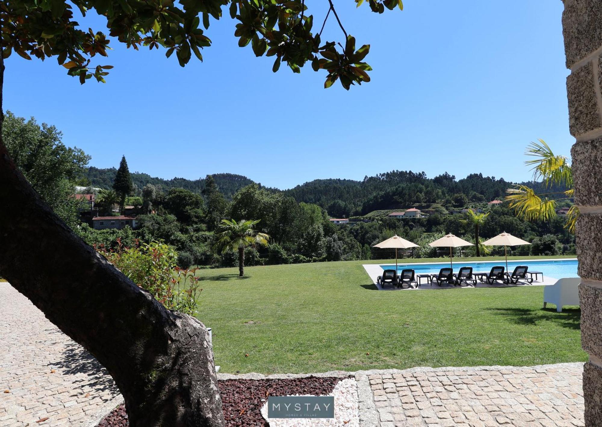 Mystay - Casa D'Henrique วีเอย์รา ดู มีโญ ภายนอก รูปภาพ