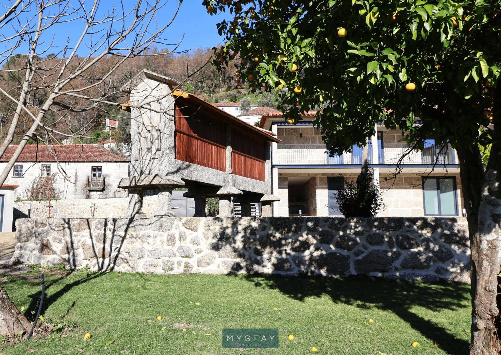 Mystay - Casa D'Henrique วีเอย์รา ดู มีโญ ภายนอก รูปภาพ